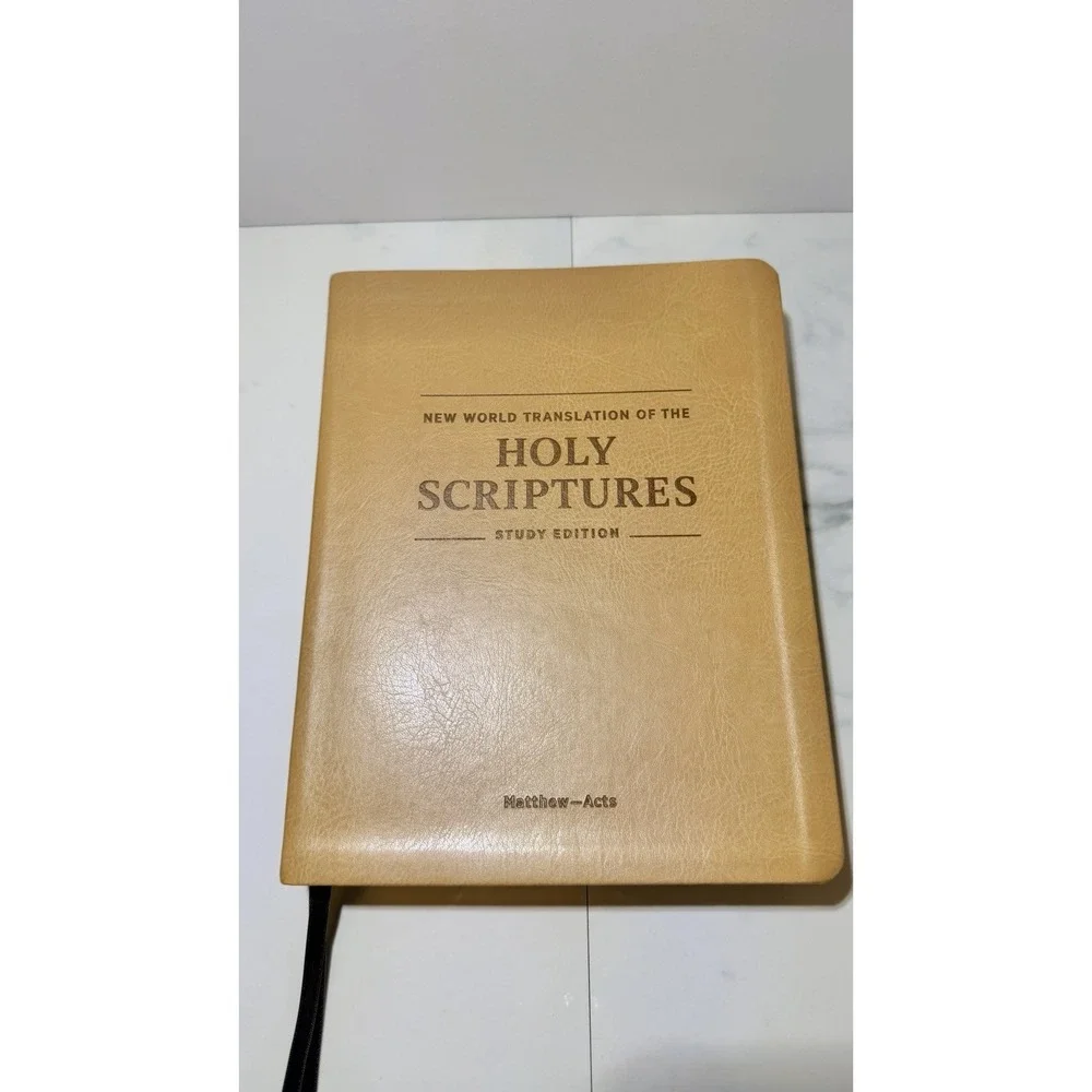 New World Translation of the Holy Scriptures Study Edition (Matthew-Acts)
